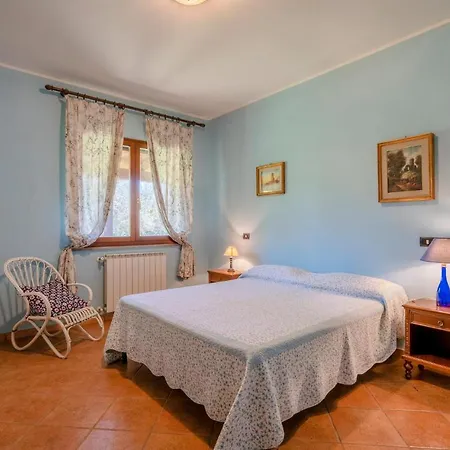 Holiday home 7 Bedroom Amazing In Montalto di Castro