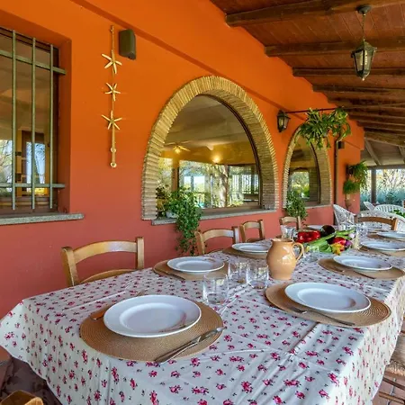 7 Bedroom Amazing In * Montalto di Castro