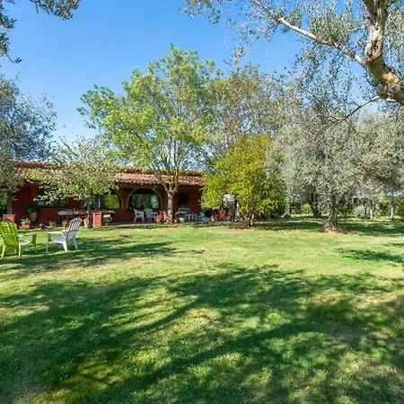 7 Bedroom Amazing In Holiday home